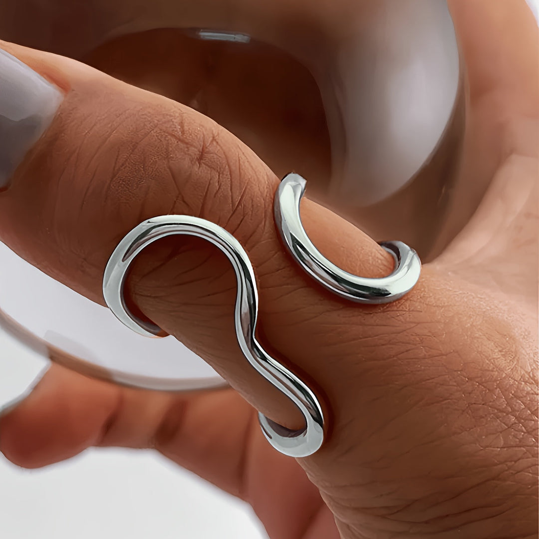 Asymmetrical Wave Ring