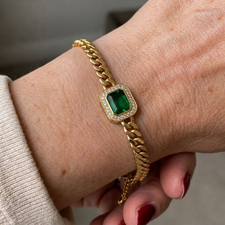 Emerald and gold Bracelet