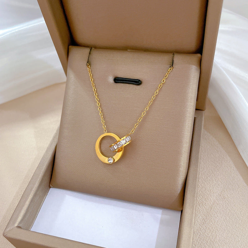 Classy Gold loop Pendant