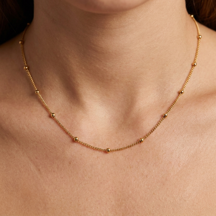 Chic Gold Necklace