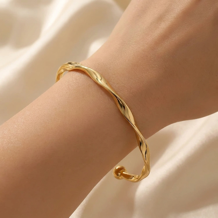 Elegant Golden Open Bracelet